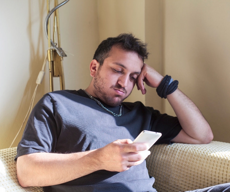 From Anxiety to Action: Managing the Impact of Doomscrolling on Your Well-Being